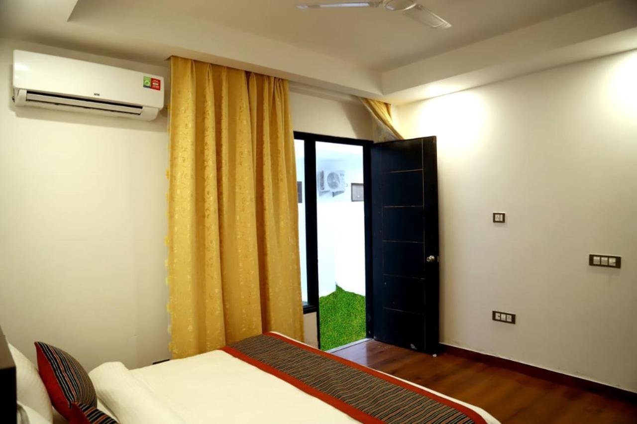 Country Inn Hotels & Resorts Vrindāvan Esterno foto